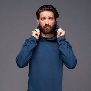 "ArchiTec " Carson Premium New Zealand Merino Hoodie Size Medium
